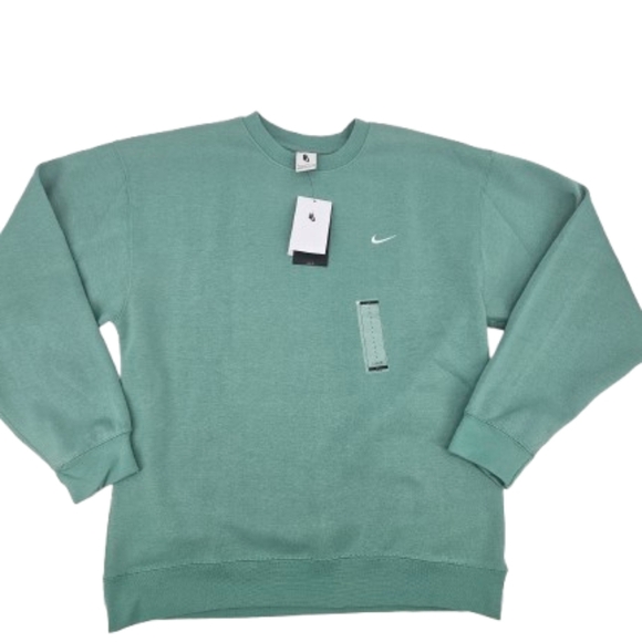 Nike Solo Swoosh Fleece Crew Loose Fit Sweatshirt - Picture 8 of 10